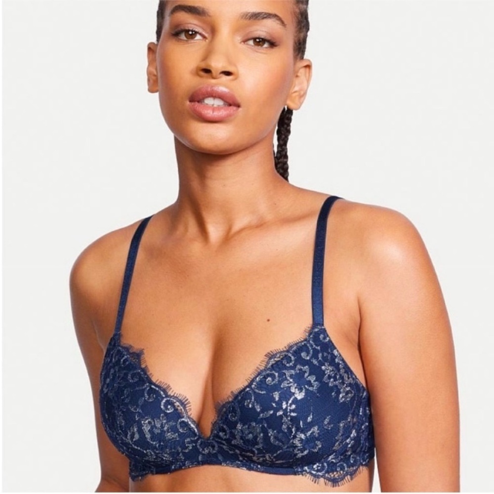 NWT VS Dream Angels Allure Shimmer Lace Ensign Lightly-Lined Wireless Bra 34C